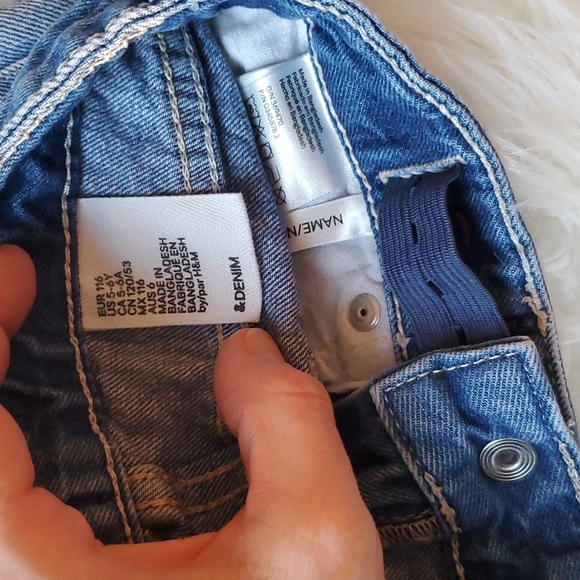 & denim jean shorts - Picture 3 of 3